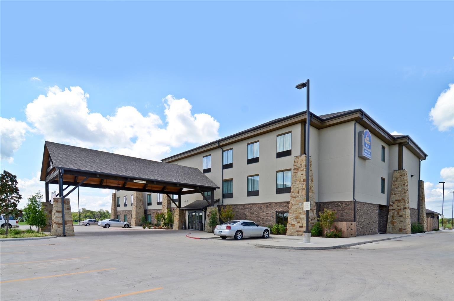 Best Western Plus Emory At Lake Fork Inn & Suites Exterior photo